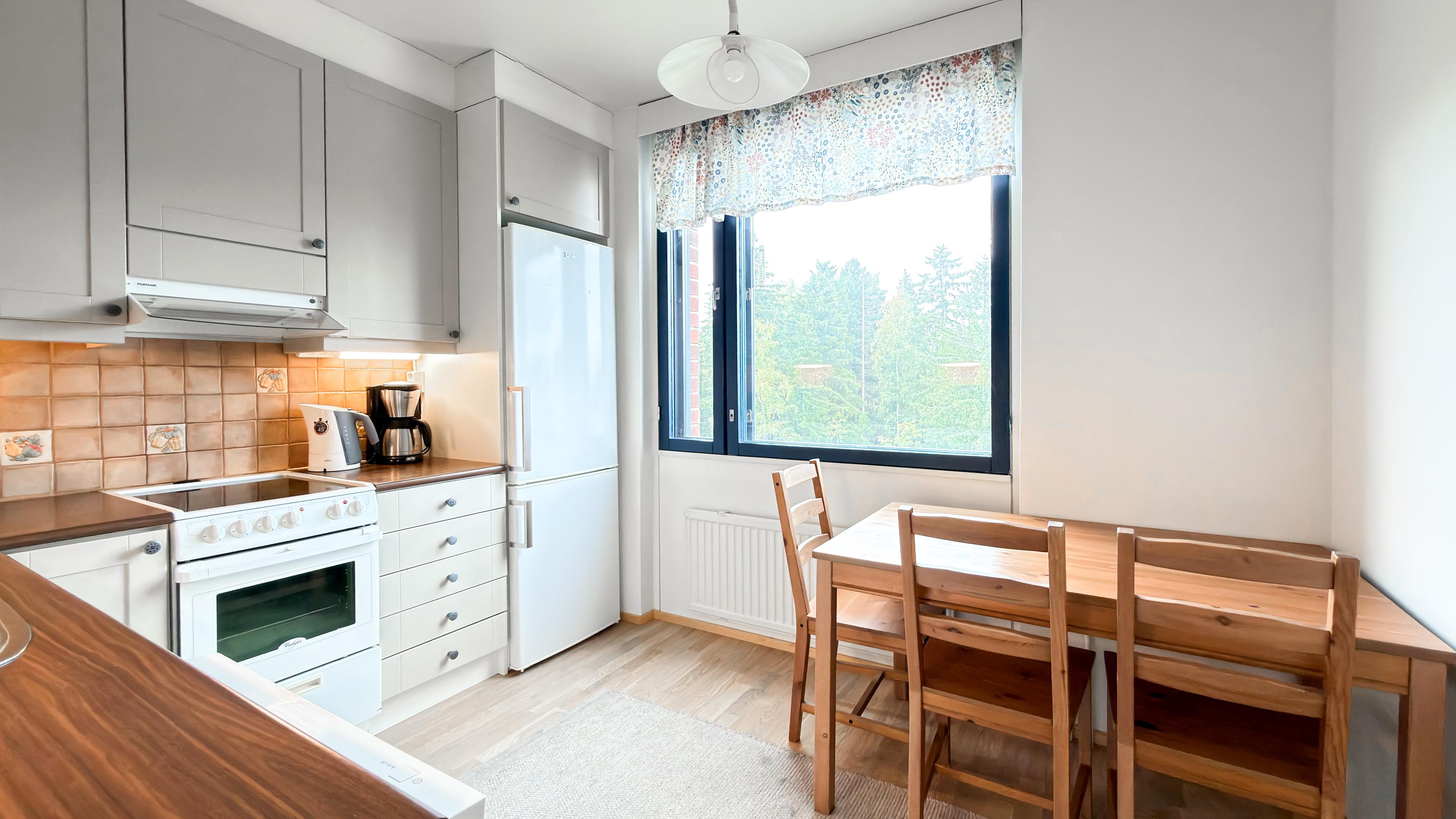Pähkinätie 3